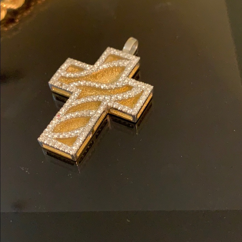 18k gold and lots of diamonds cross